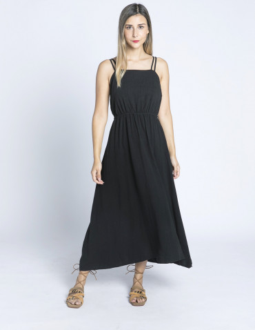 Cómo combinar un vestido negro? Cuatro ideas para sacarle el máximo partido - El blog de Sommes Demode Cómo combinar un vestido negro? Cuatro ideas para sacarle el máximo partido - El blog de Sommes Demode