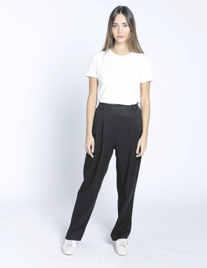 https://www.sommesdemode.com/32439-large_default/pantalon-negro-fluido-cobon-ichi.jpg