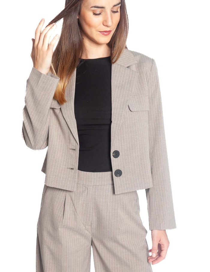 blazer crop beige raya diplomatica elotte byoung sommes demode zaragoza