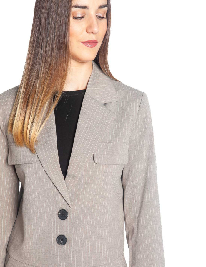 blazer crop beige raya diplomatica elotte byoung sommes demode zaragoza