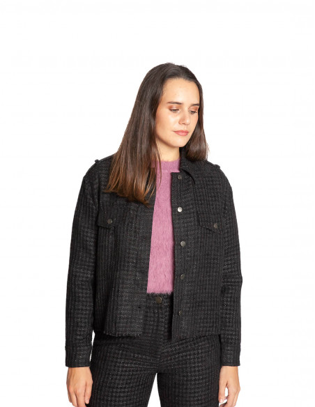 Chaqueta negra textura brillo Rosia Desires Sommes Demode Zaragoza