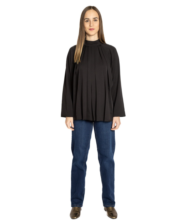 blusa plisada negra manga murcielago yaya sommes demode zaragoza