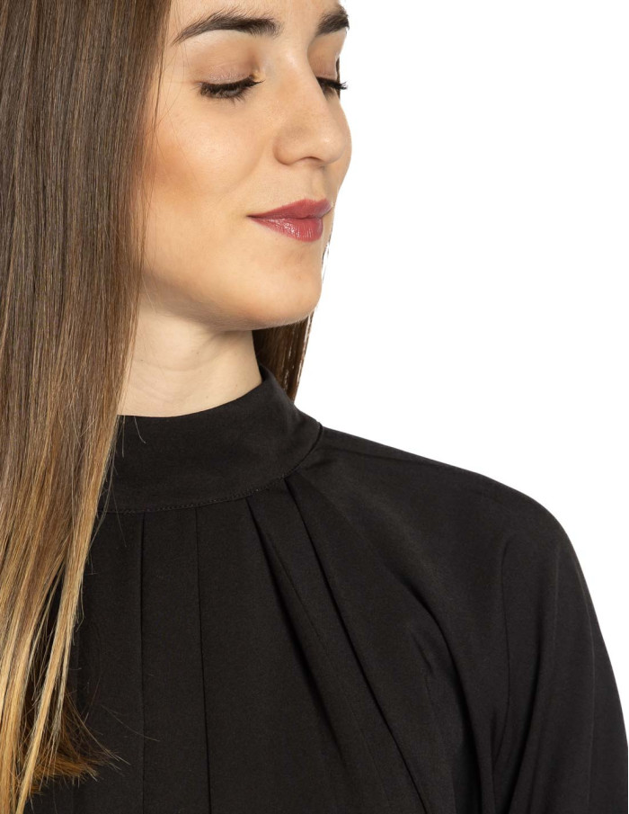 blusa plisada negra manga murcielago yaya sommes demode zaragoza