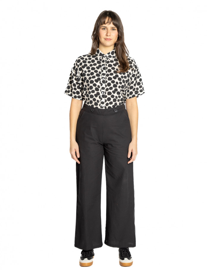 pantalon recto negro botones compañia fantastica sommes demode zaragoza