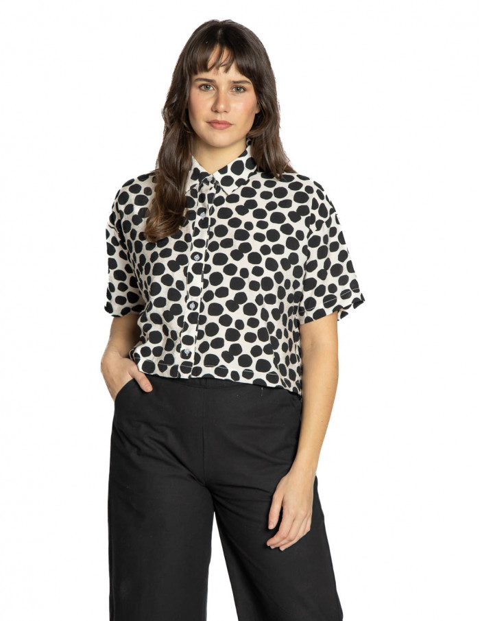 camisa crop blanca lunares negros compañia fantastica sommes demode zaragoza