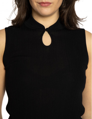 Top negro cuello inspiración japonesa Skatie Sommes Demode Zaragoza 2