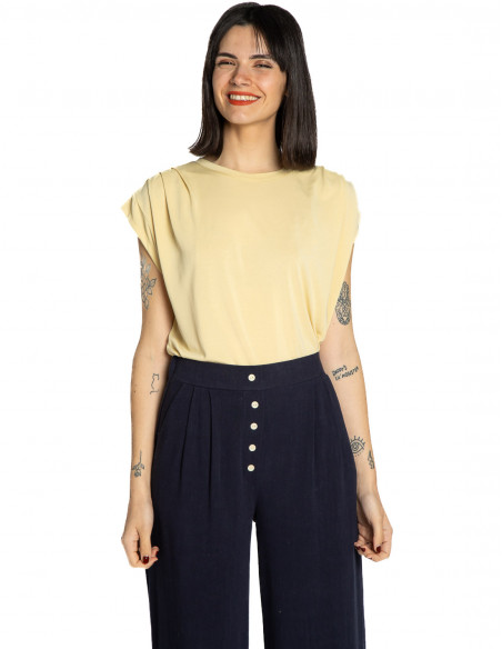camiseta de modal vainilla lisken ichi sommes demode zaragoza