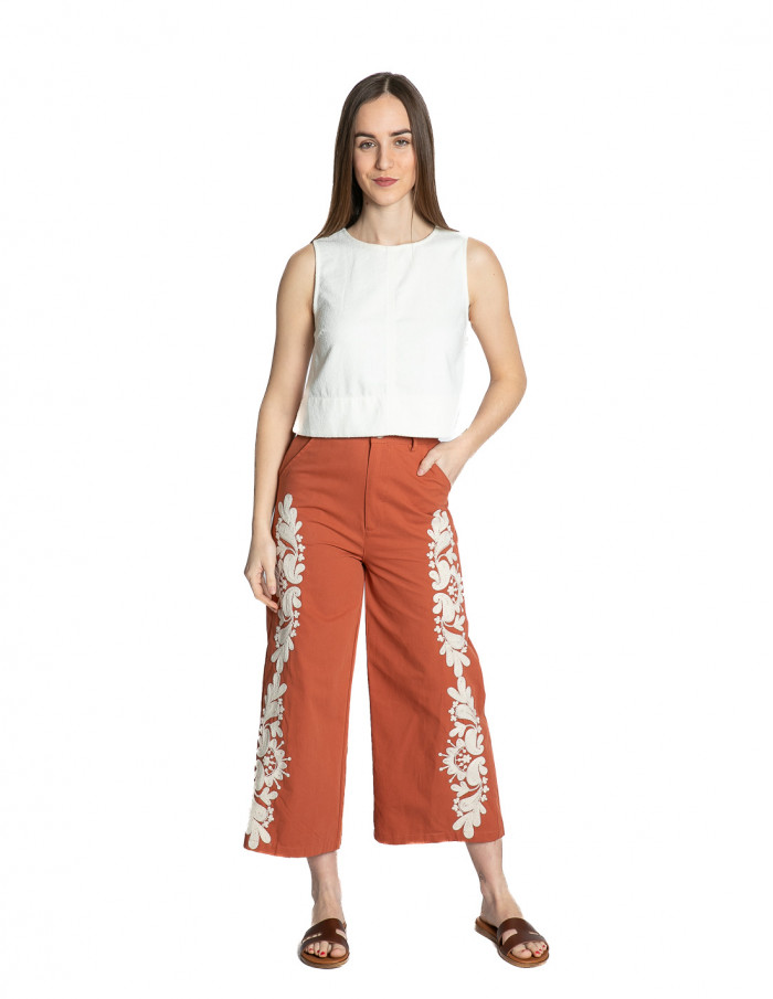 pantalon caldera bordados blancos meisie sommes demode zaragoza