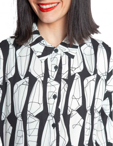 camisa negra print grafico blanco eukene skfk sommes demode 2
