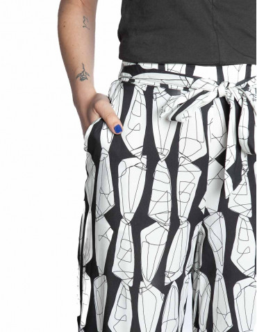 pantalon culotte negro print grafico dona skfk sommes demode zaragoza 2