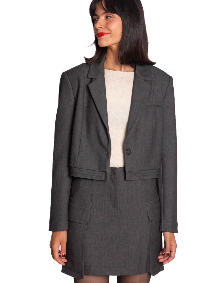 blazer corte crop gris yaya sommes demode zaragoza