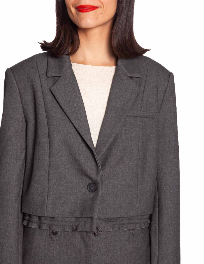 blazer corte crop gris yaya sommes demode zaragoza