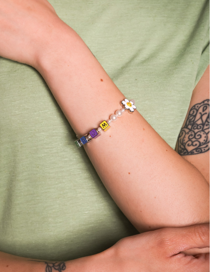 Pulsera cuentas perladas y margaritas Daisy Sommes Demode Zaragoza
