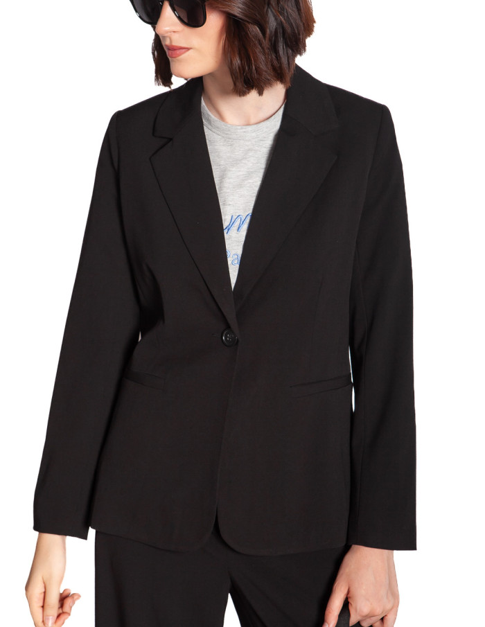 Blazer hombreras color negro Danta Byoung Sommes Demode Zaragoza