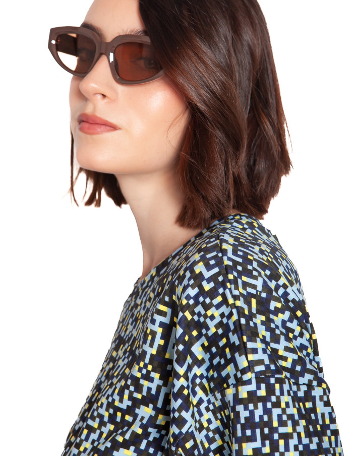 Comprar Camiseta oversize print pixels Lariz de SKFK en Sommes Demode
