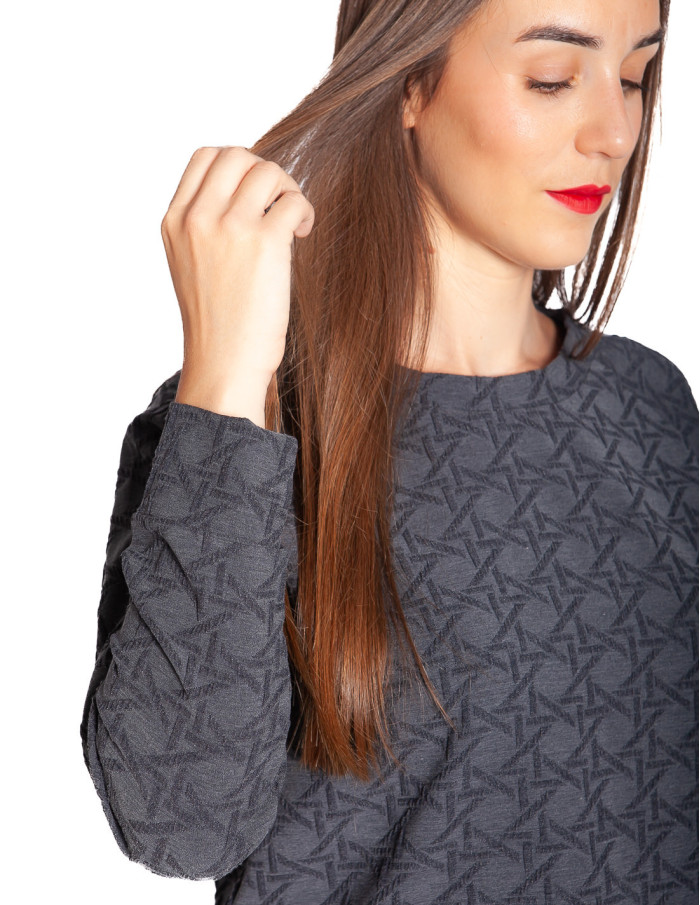 Top color gris con textura con relieve Pan Sommes Demode Zaragoza
