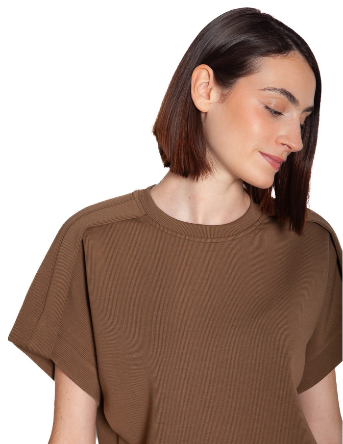 Top con estructura color verde caqui Yaya Sommes Demode Zaragoza