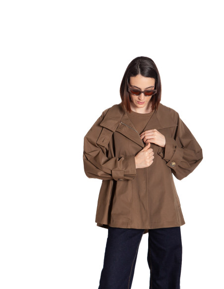 Gabardina marrón tipo capa con cuello chimenea Yaya Sommes Demode Zaragoza