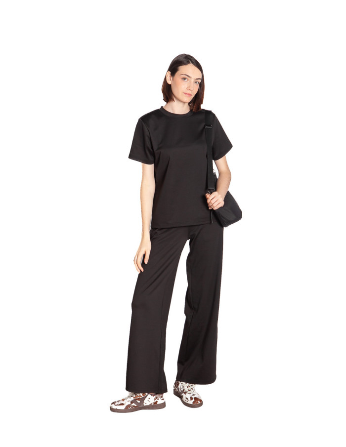 Top de manga corta y color negro Kate Ichi Sommes Demode