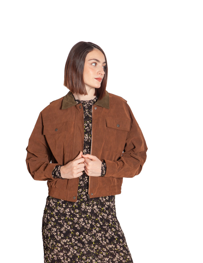 cazadora efecto ante marron cuello verde wild pony sommes demode zaragoza