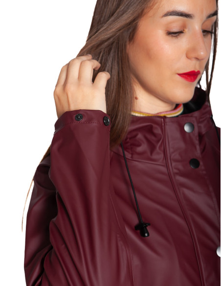 chubasquero efecto mate color burgundy  ichi sommes demode zaragoza