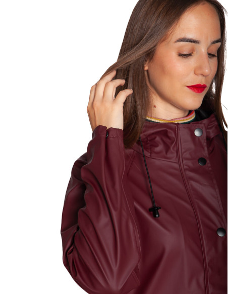 chubasquero efecto mate color burgundy  ichi sommes demode zaragoza