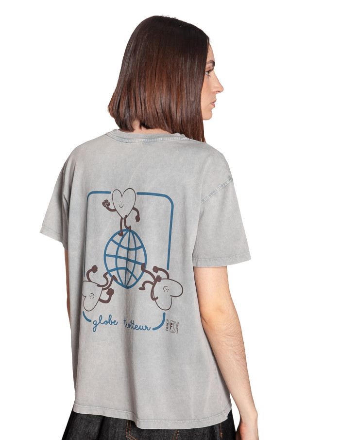 Camiseta gris estampado globe trotter Frnch Sommes Demode Zaragoza
