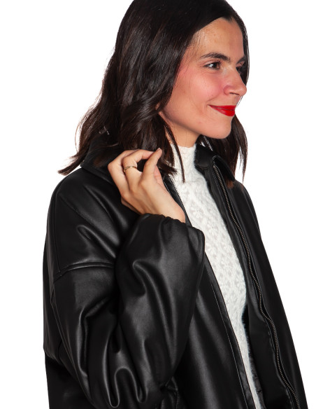 cazadora bomber efecto piel color negro girana ichi sommes demode zaragoza