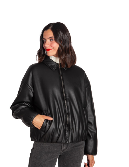 cazadora bomber efecto piel color negro girana ichi sommes demode zaragoza