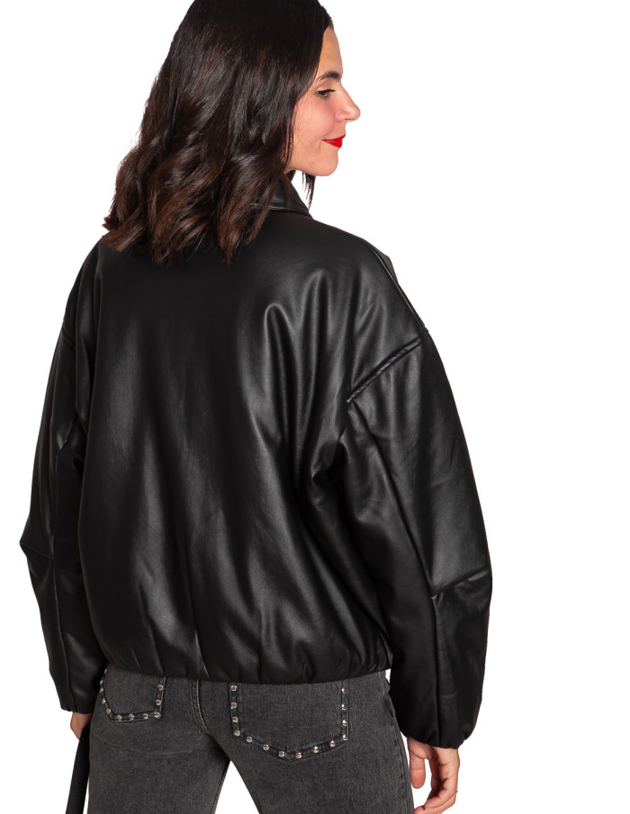 cazadora bomber efecto piel color negro girana ichi sommes demode zaragoza