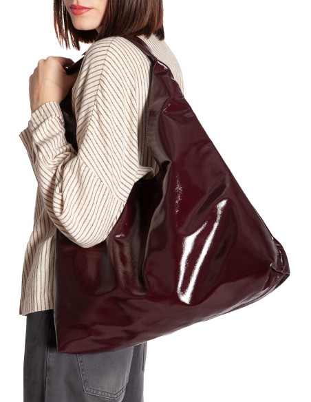 bolso hobo color burdeos con brillo glace king louie sommes demode zaragoza